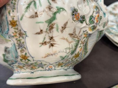 Een zeldzaam 30-delig KPM porseleinen servies met Cantonees famille verte beschildering, China en Duitsland, 19e eeuw — foto 32