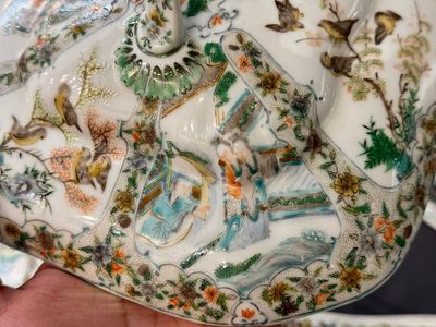 Een zeldzaam 30-delig KPM porseleinen servies met Cantonees famille verte beschildering, China en Duitsland, 19e eeuw — foto 90