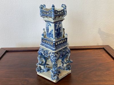 Een zeldzaam Chinees blauw-wit altaarstuk of 'chanab', 19e eeuw — foto 4