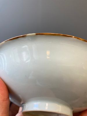 Een zeldzaam Chinees blauw-wit 'Xi Xiang Ji' bord met een gedeelte van een gedicht, Jiajing merk, Transitie periode — foto 10