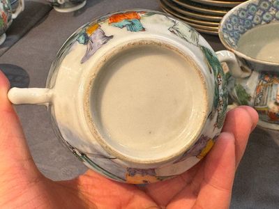 Een zeldzaam Chinees Canton famille verte 27-delig theeservies, 19e eeuw — foto 24
