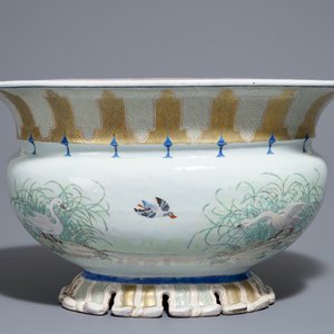 Een zeldzaam Chinees famille rose Pronk-stijl bassin, Qianlong, ca. 1740 — foto 3