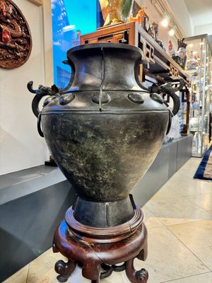 Een zeldzaam en uitzonderlijk groot Chinees archaïsch bronzen 'lei' wijnvat met inscriptie, Song — foto 5