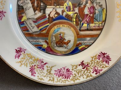 Een zeldzaam in Europa gedecoreerd Chinees exportporseleinen bord met textielhandelaars, Qianlong — foto 3