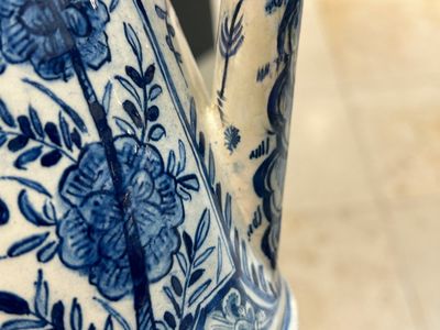 Een zeldzame blauw-witte Delftse koffiepot, gedateerd 1732 — foto 10