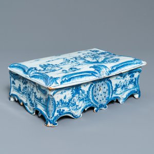 Een zeldzame blauw-witte Delftse sieradenkist met deksel, 18e eeuw — foto 2