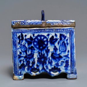 Een zeldzame blauw-witte Perzische geldkoffer, Qajar, Iran, 18/19e eeuw — foto 5