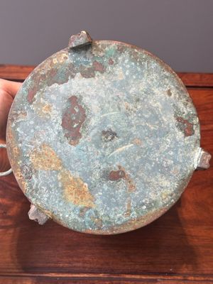 Een zeldzame Chinese archaïsche met zilver ingelegde bronzen cosmetica doos en deksel, 'lian', Westelijke Han — foto 19
