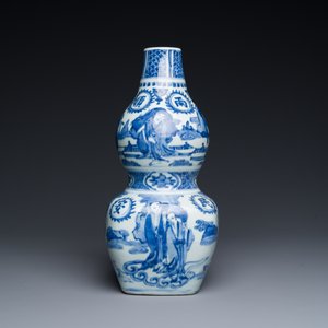 Een zeldzame Chinese blauw-witte kalebasvaas met Guo Tai Min An 國泰民安 decor, Jiajing/Wanli — foto 4