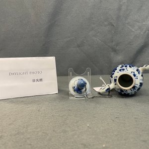 Een zeldzame Chinese blauw-witte miniatuur theepot, Kangxi — foto 10