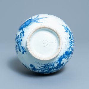 Een zeldzame Chinese blauw-witte vaas met een kat en een vlinder, Transitie periode — foto 7