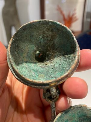 Een zeldzame Chinese bronzen kalebasvormige 'hu' dekselvaas, Oostelijke Zhou — foto 19
