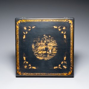 Een zeldzame Chinese Canton zwart lakwerk presentatiedoos met verguld decor, 19e eeuw — foto 2