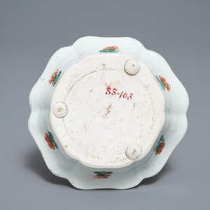 Een zeldzame Chinese famille verte blaker, Kangxi — foto 3