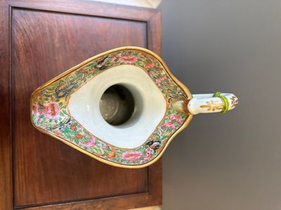 Een zeldzame grote Chinese Canton famille rose kan, 19e eeuw — foto 9
