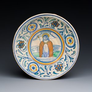 Een zeldzame polychrome Antwerpse majolica schotel met 'Christus als man van smarten', ca. 1540-1550 — foto 1