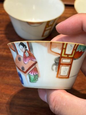 Een zeldzame set van tien Chinese famille rose kommen in oplopend formaat met erotisch decor, Daoguang merk en periode — foto 25