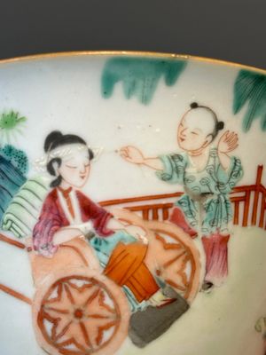 Een zeldzame set van tien Chinese famille rose kommen in oplopend formaat met erotisch decor, Daoguang merk en periode — foto 37