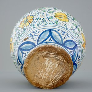 Een zgn. "vaso a palla", Caltagirone, 18e eeuw — foto 6