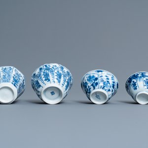 Eenentwintig Chinese blauw-witte schotels en achttien koppen, Kangxi — foto 7
