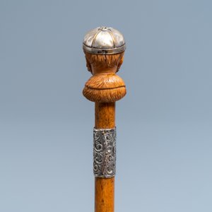 Eight canes incl. swords, daggers, dice and silver handles, 19th C. — photo 13