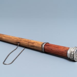 Eight canes incl. swords, daggers, dice and silver handles, 19th C. — photo 9