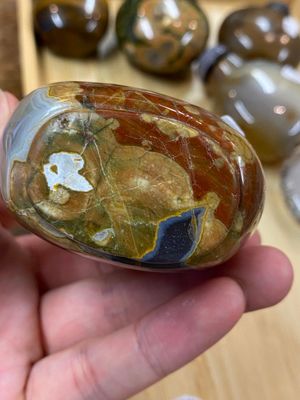 Eight Chinese agate, hardstone and quartz snuff bottles, 19/20th C. — 照片 20