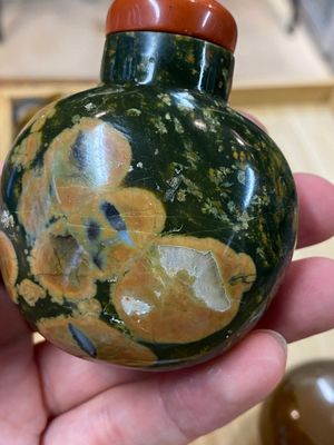 Eight Chinese agate, hardstone and quartz snuff bottles, 19/20th C. — 照片 36