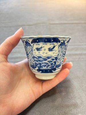 Eight Chinese blue and white cups and saucers, Kangxi mark, 19th C. — foto 44