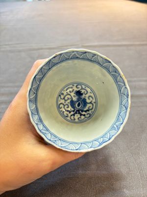 Eight Chinese blue and white cups and saucers, Kangxi mark, 19th C. — foto 45