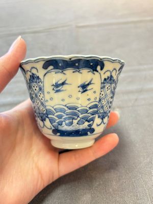 Eight Chinese blue and white cups and saucers, Kangxi mark, 19th C. — foto 47