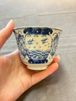 Eight Chinese blue and white cups and saucers, Kangxi mark, 19th C. — foto 49