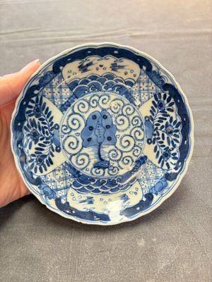 Eight Chinese blue and white cups and saucers, Kangxi mark, 19th C. — foto 5