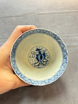 Eight Chinese blue and white cups and saucers, Kangxi mark, 19th C. — foto 51