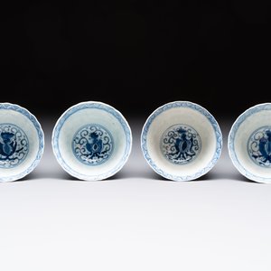 Eight Chinese blue and white cups and saucers, Kangxi mark, 19th C. — foto 12