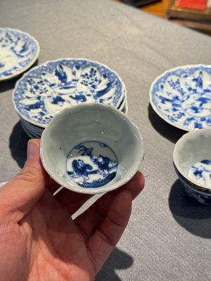Eight Chinese blue and white 'kite flying boys' cups and saucers, Yongzheng — 照片 17