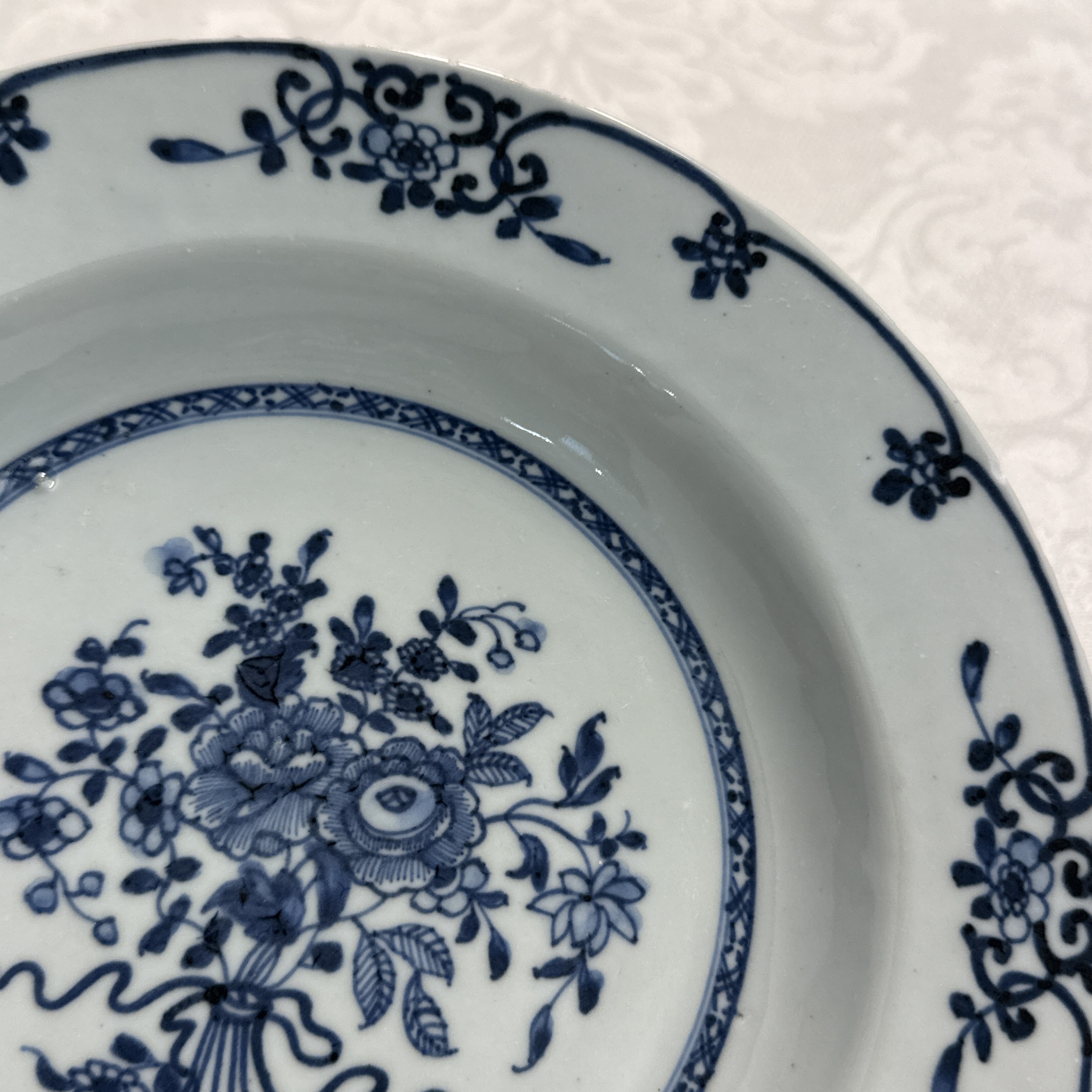 Eight Chinese blue and white plates and an Imari-style dish — photo 82