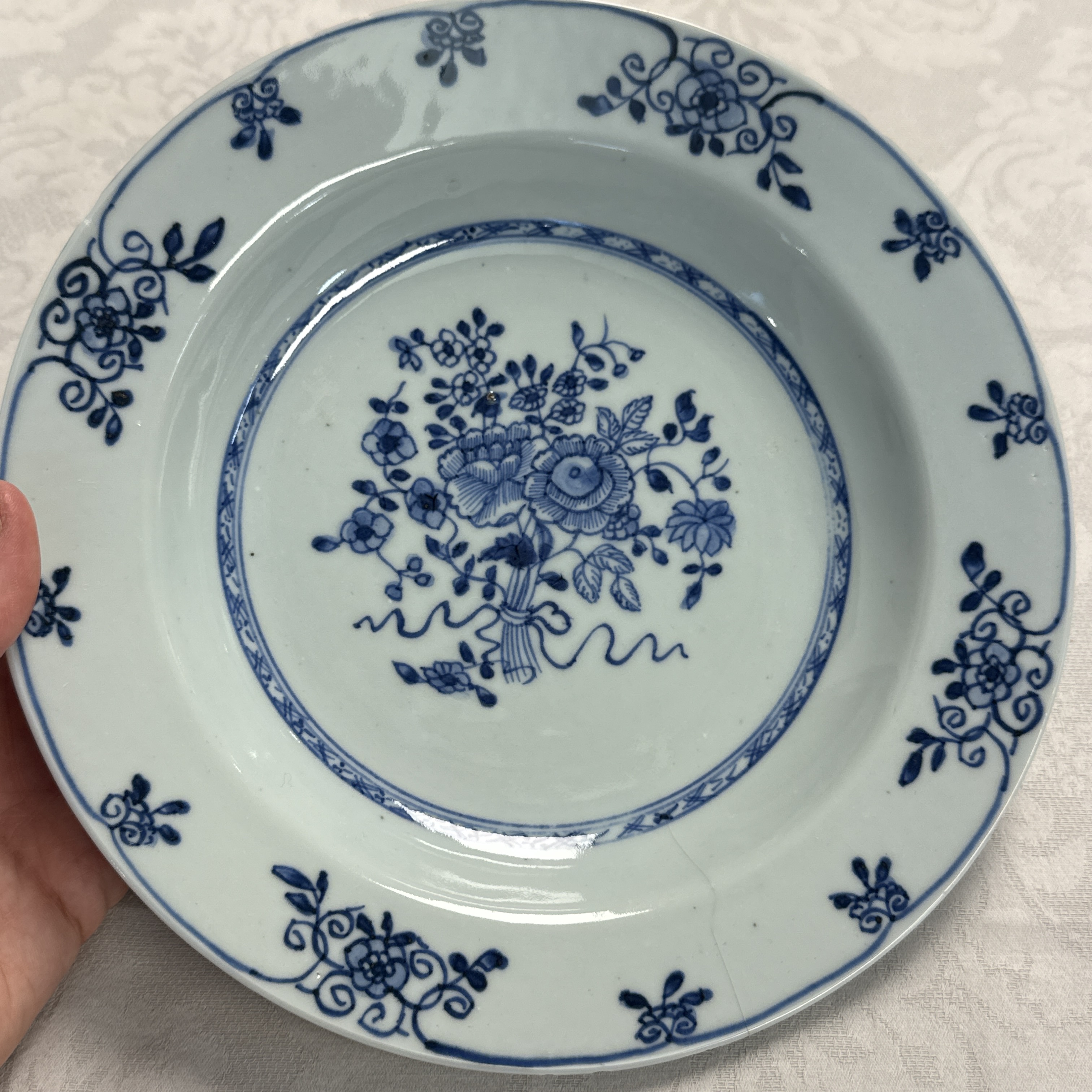 Eight Chinese blue and white plates and an Imari-style dish — photo 91