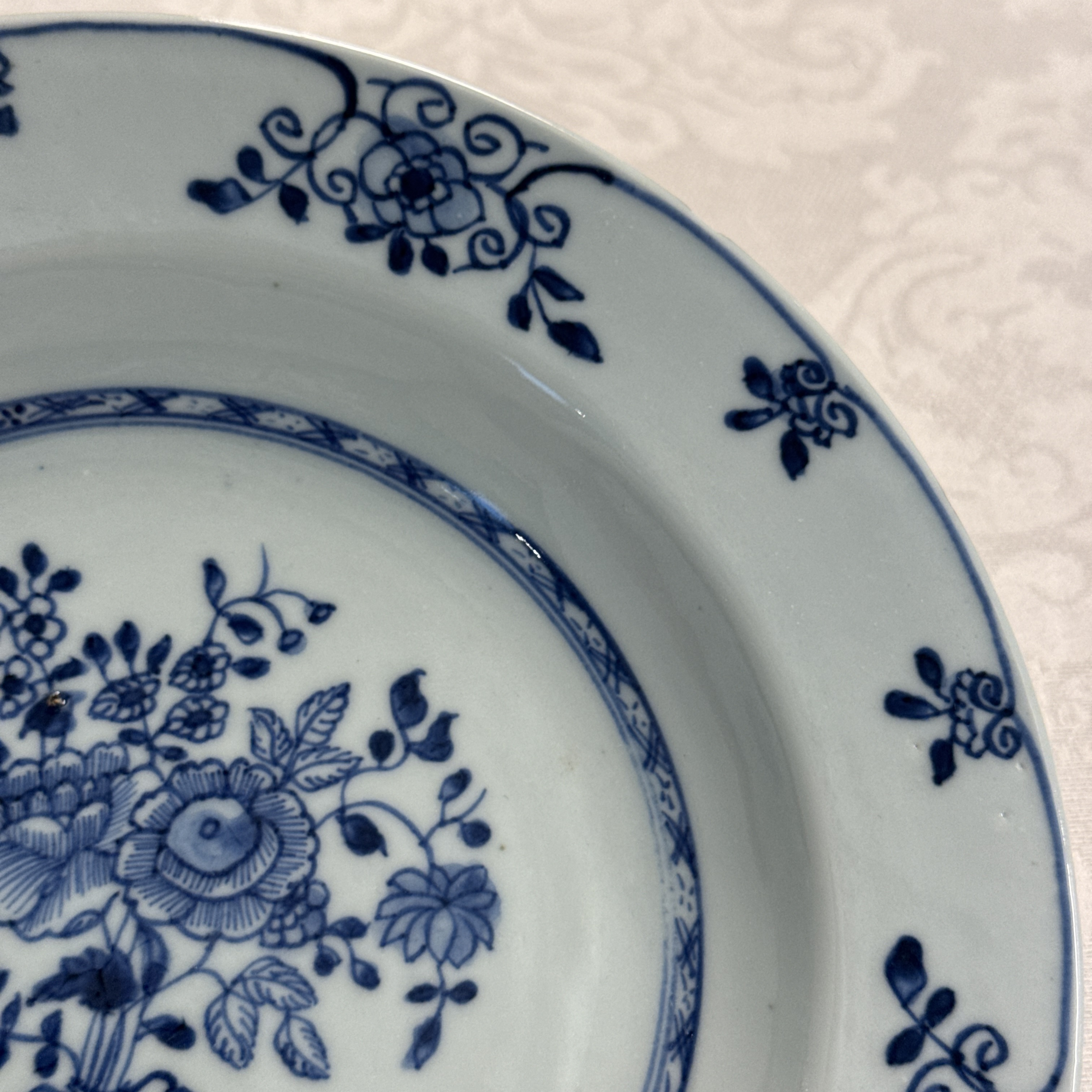 Eight Chinese blue and white plates and an Imari-style dish — photo 94