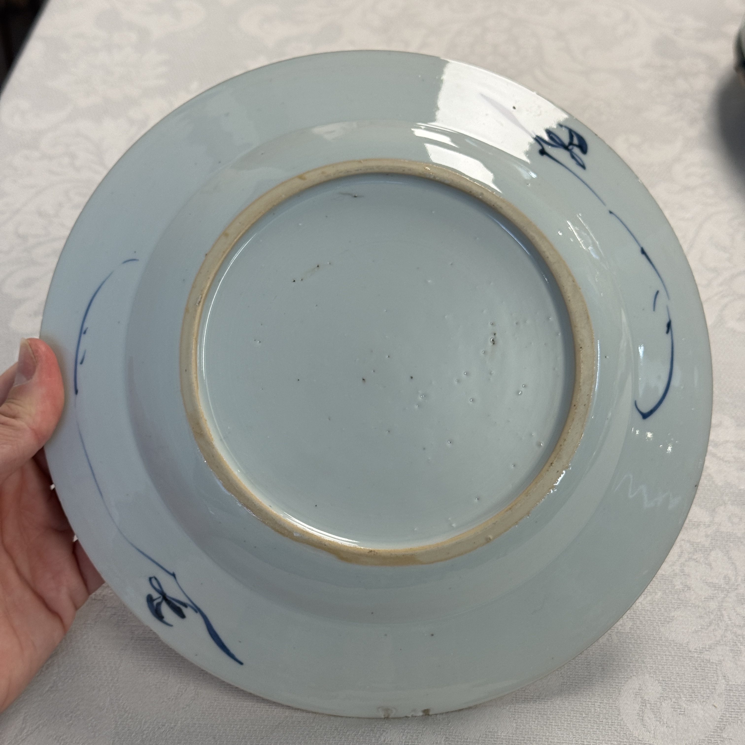Eight Chinese blue and white plates and an Imari-style dish — photo 9