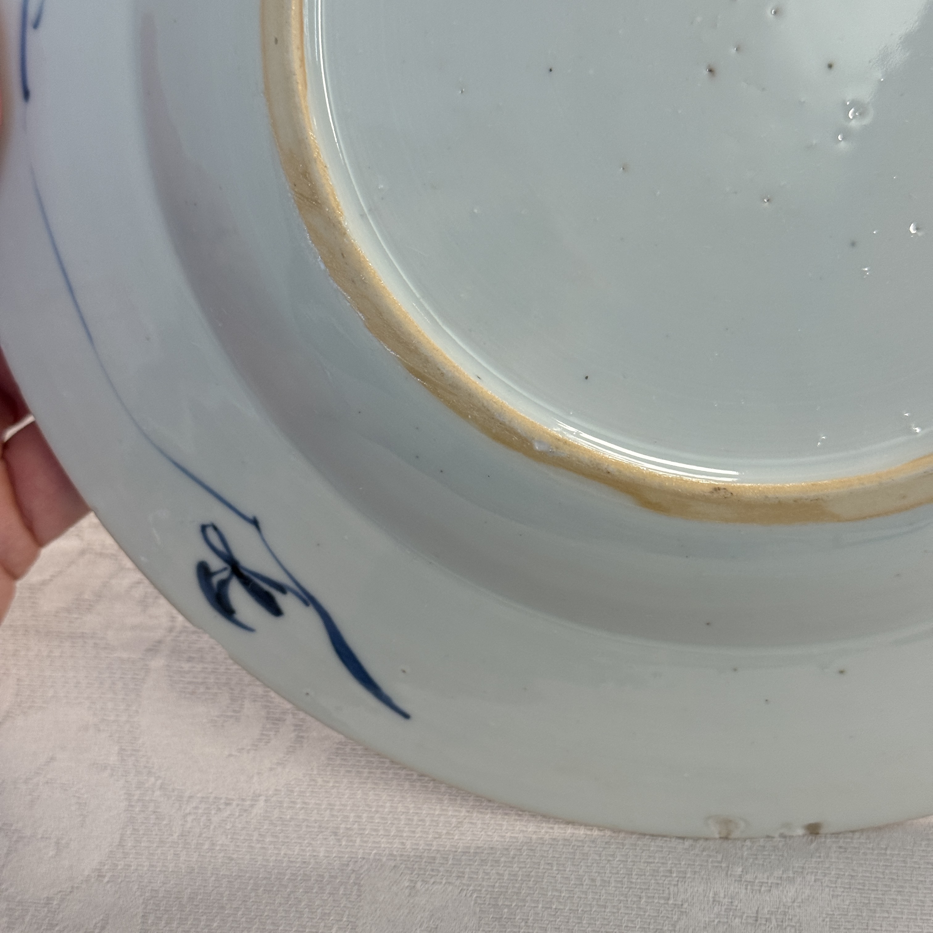 Eight Chinese blue and white plates and an Imari-style dish — photo 11