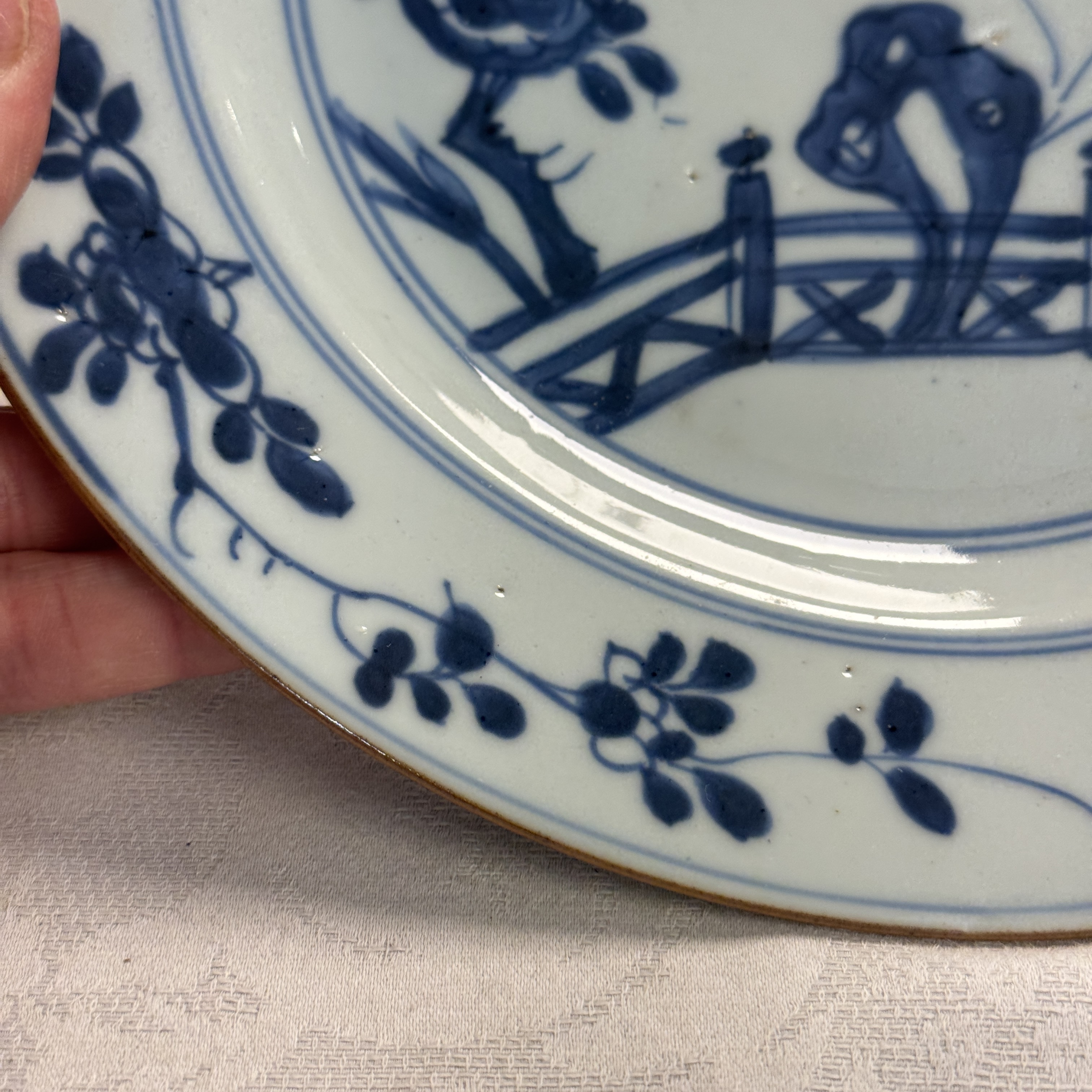 Eight Chinese blue and white plates and an Imari-style dish — photo 16