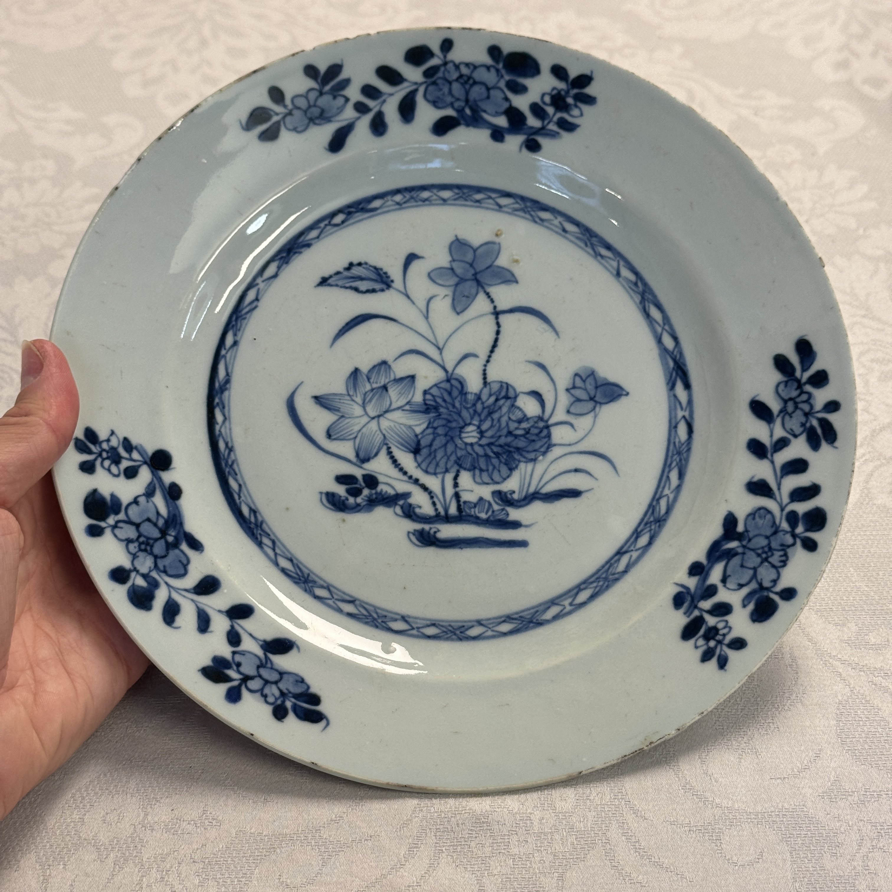 Eight Chinese blue and white plates and an Imari-style dish — photo 27