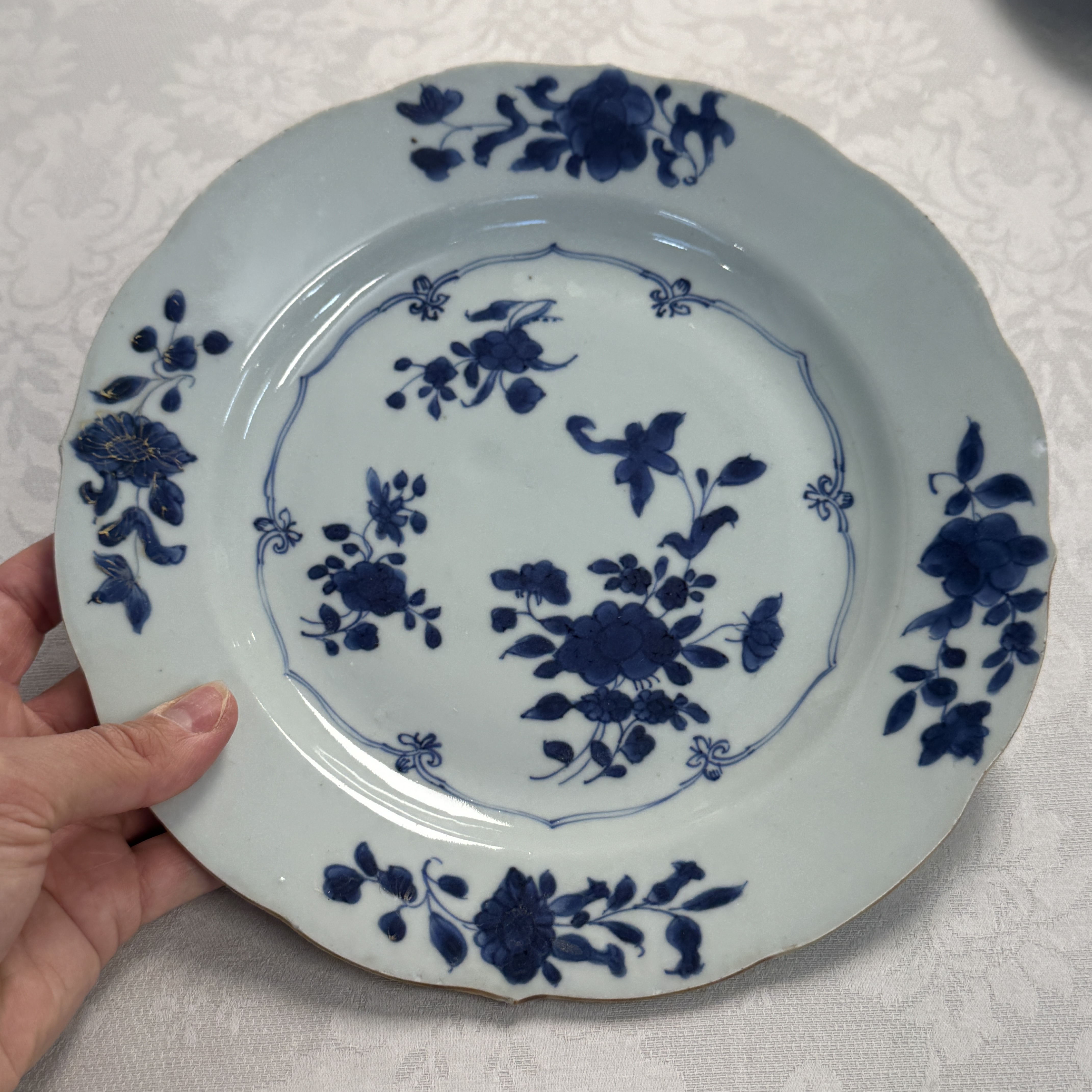 Eight Chinese blue and white plates and an Imari-style dish — photo 40