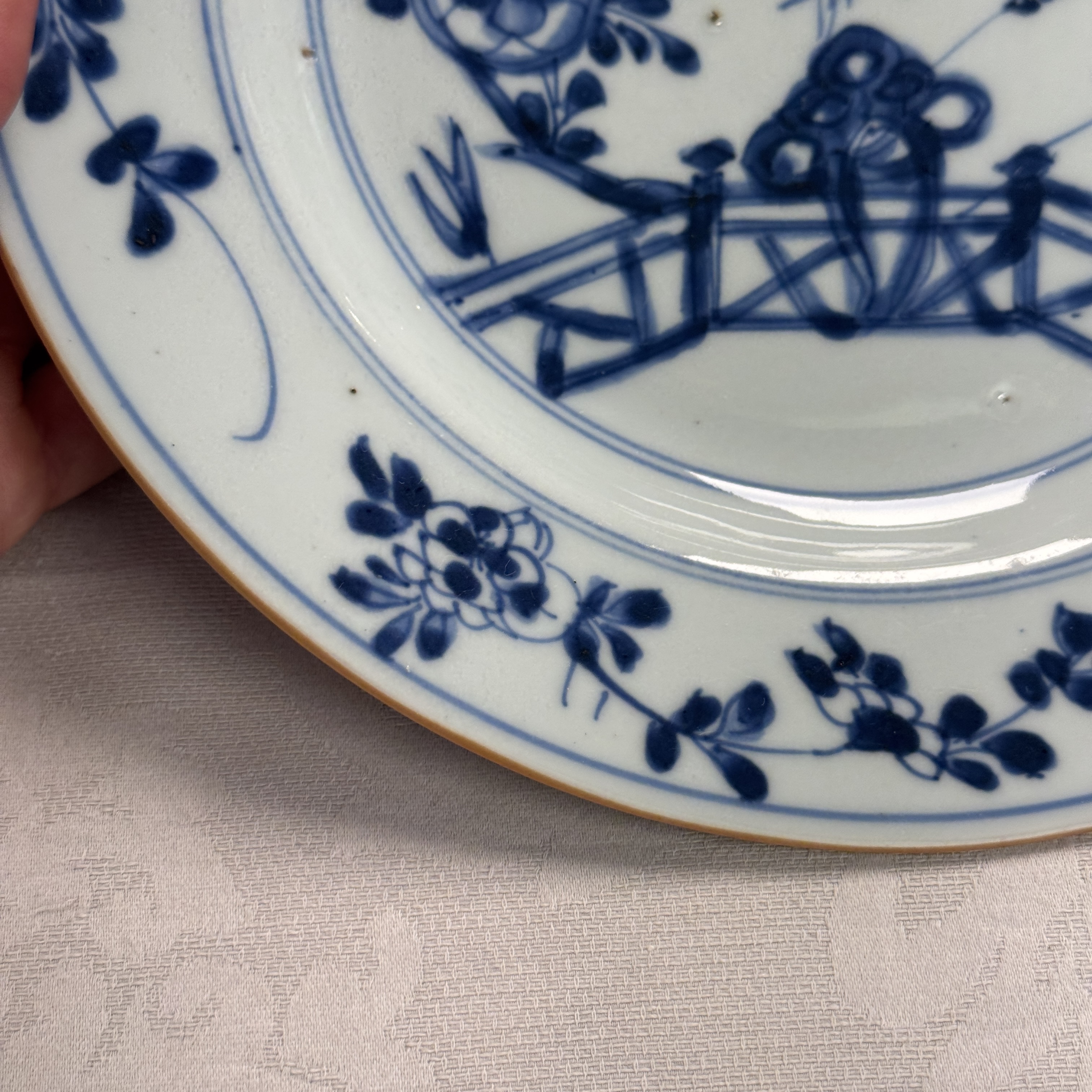 Eight Chinese blue and white plates and an Imari-style dish — photo 55