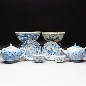 Eight Chinese blue and white shipwreck wares, 17/18th C. — photo 1