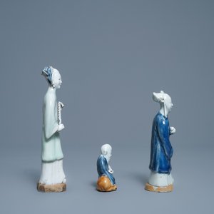 Eight Chinese blue, white and celadon-glazed biscuit models, Qianlong/Jiaqing — photo 11
