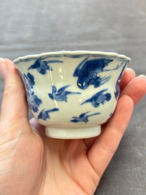 Eight Chinese blue, white and iron-red cups and twelve saucers, Kangxi/Yongzheng — 照片 21