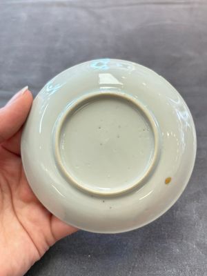 Eight Chinese blue, white and iron-red cups and twelve saucers, Kangxi/Yongzheng — 照片 26