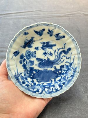 Eight Chinese blue, white and iron-red cups and twelve saucers, Kangxi/Yongzheng — 照片 3